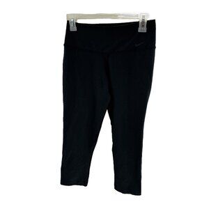 Nike Dri Fit Womens Size S Capri Leggings Black Cropped Athletic Workout Pants